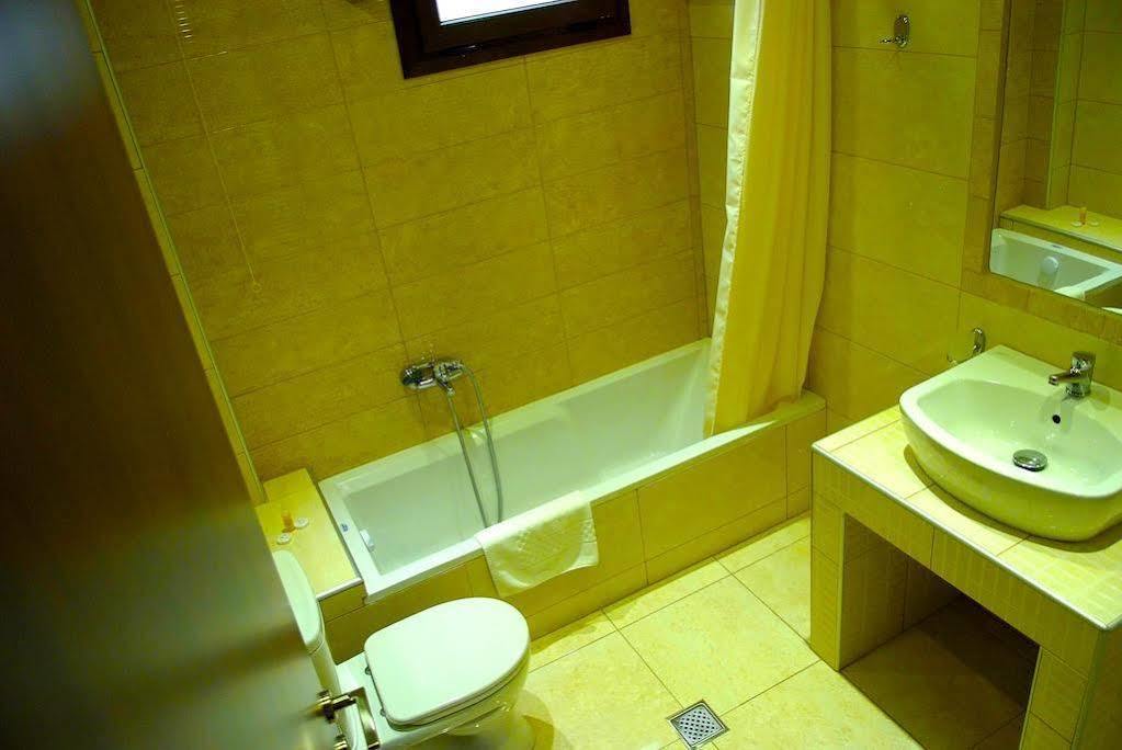 Plotini Hotel Dhidhimotikhon Esterno foto