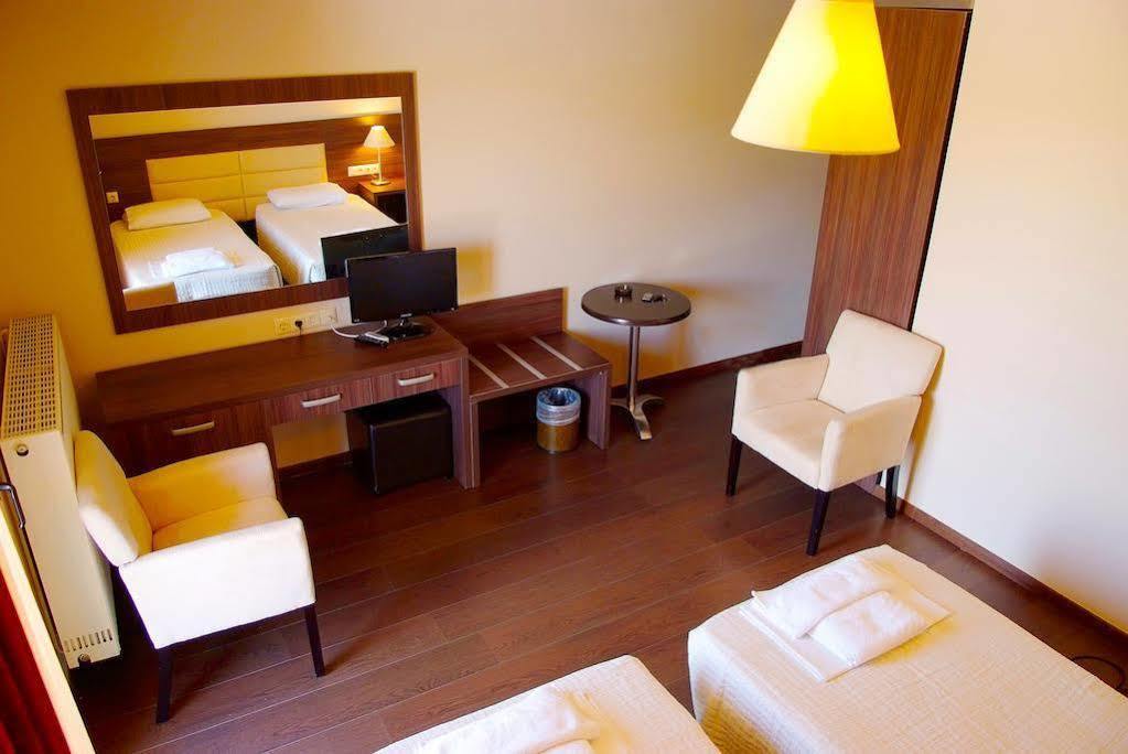 Plotini Hotel Dhidhimotikhon Esterno foto